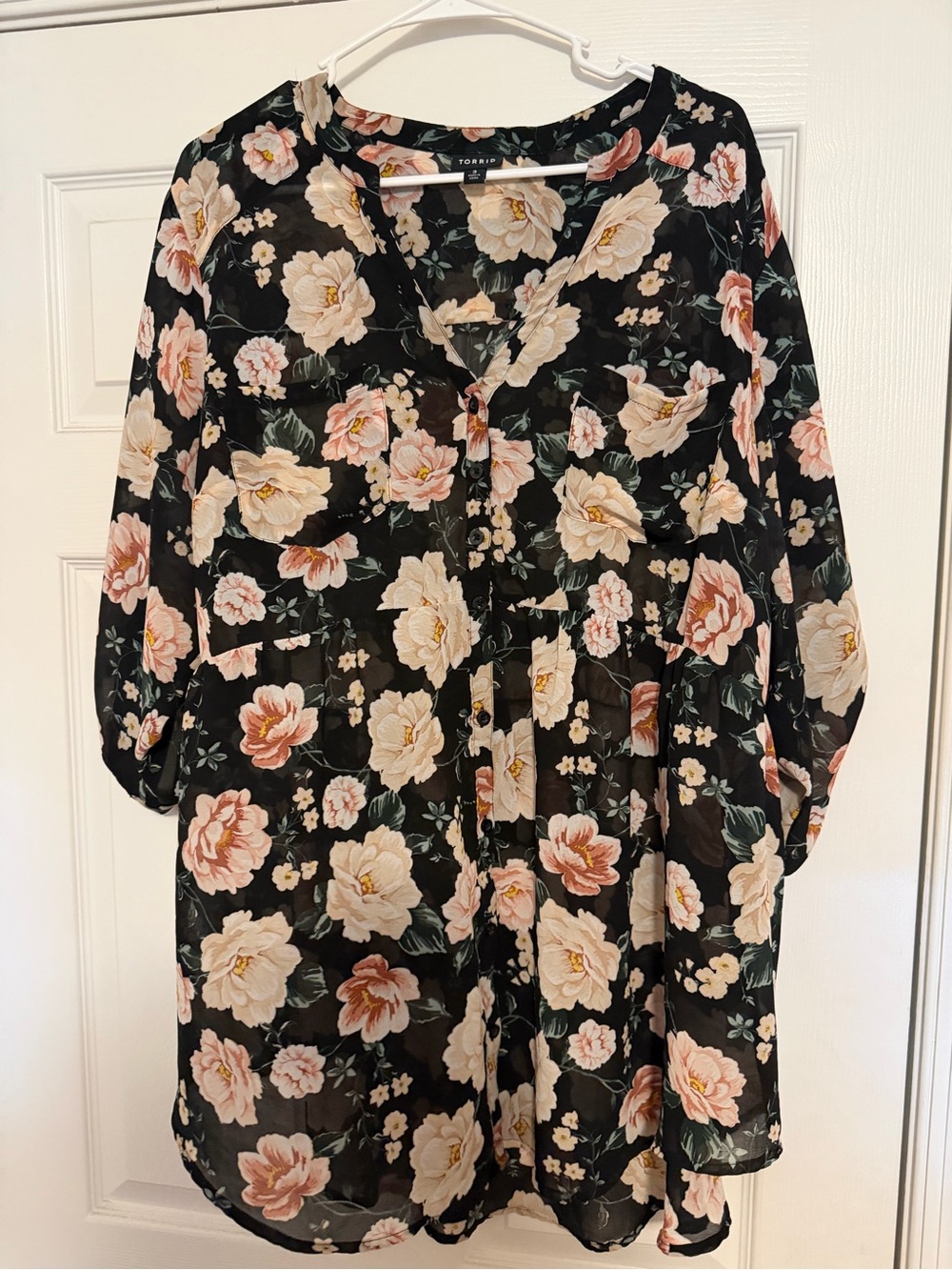 Toridress Black Floral Button-Front Women’s shirt